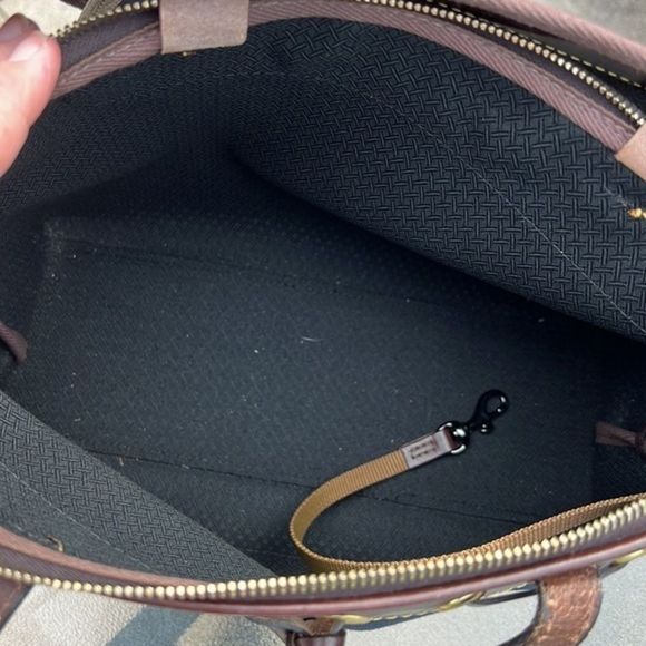 Dooney & Bourke hand bag, beautiful condition, see pictures - Picture 13 of 13